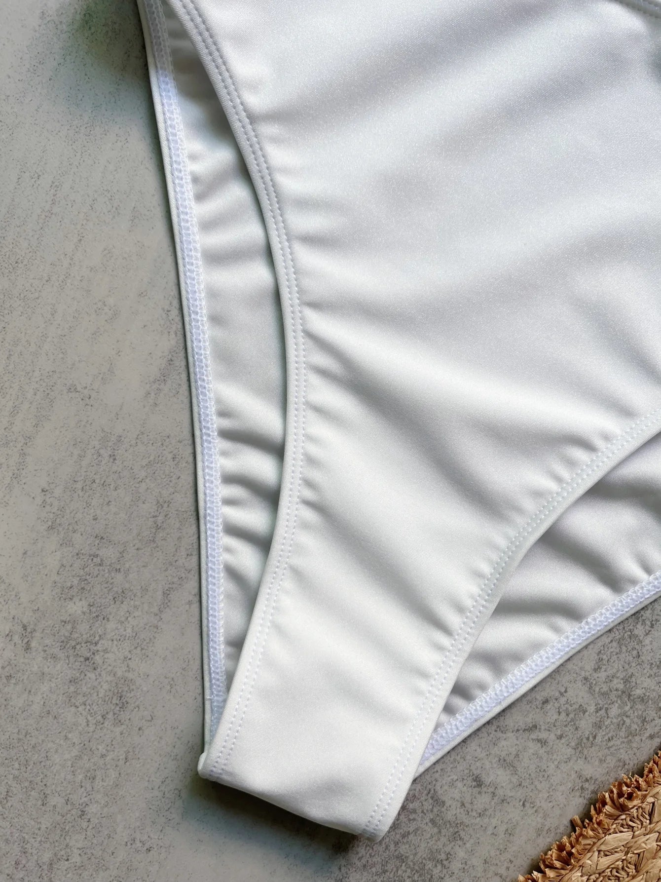 Maillot une pièce, Nérée